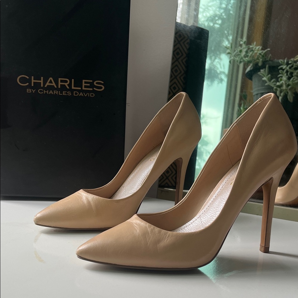 Charles by Charles David Beige Heels